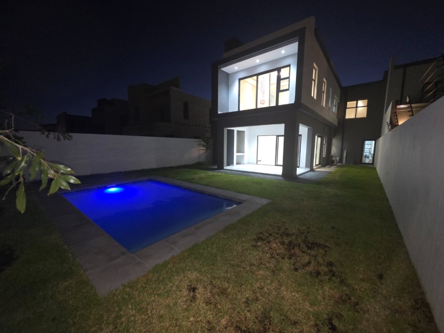4 Bedroom Property for Sale in Sandown Western Cape